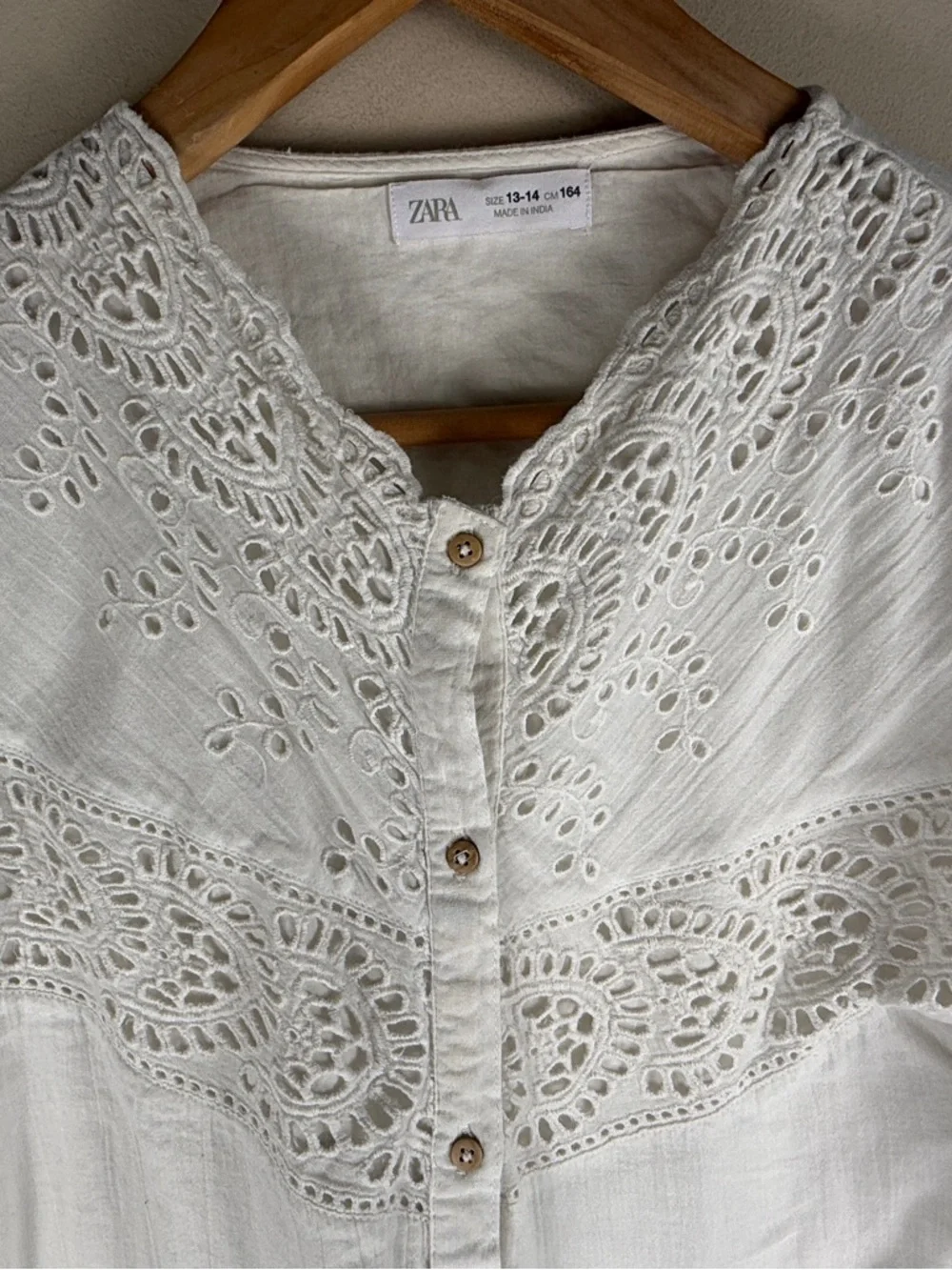 Zara Embroidered‎ Eyelet Blouse Size S (13-14) L/S Button Up Balloon Sleeve EUC